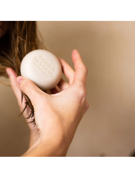 Panier des Sens Intemporels Soothing Almond Normal Hair Shampoo Bar Шампунь-бар для нормальных волос Миндаль