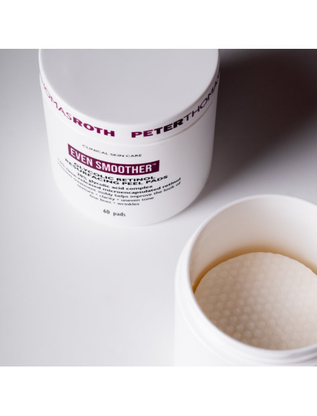 Peter Thomas Roth Even Smoother Glycolic Retinol Resurfacing Peel Pads Відновлюючі диски для обличчя з ретинолом та гліколевою кислотою