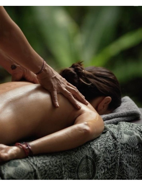 Poetry Home Massage Oil Le Soleil De Saint-Tropez Парфумована масажна олія