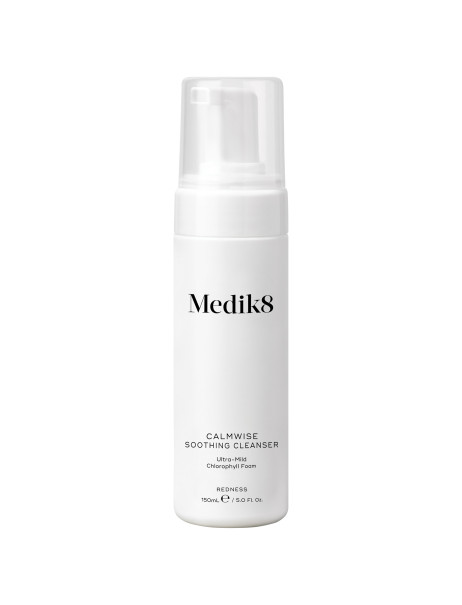 Medik8 Calmwise Soothing Cleanser Очищаюча пінка для чутливої шкіри