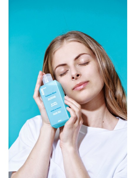 RARE Paris Carbone Glacé Purifying Micellar Water Мицеллярная вода с гамамелисом и экстрактом мальвы