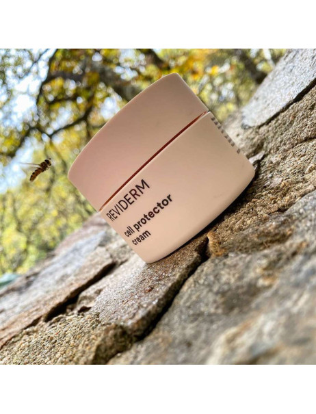 Reviderm Cell Protector Cream Насичений денний крем від перших ознак старіння