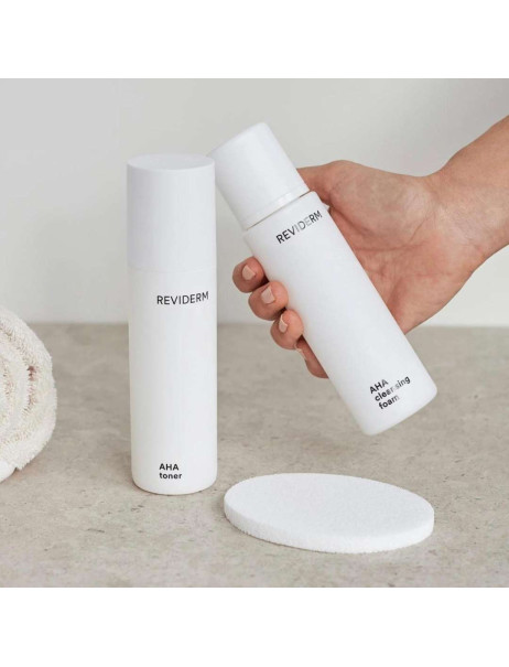 Reviderm AHA Cleansing Foam Мультифункціональна очищаюча пінка з AHA-кислотами (5%)