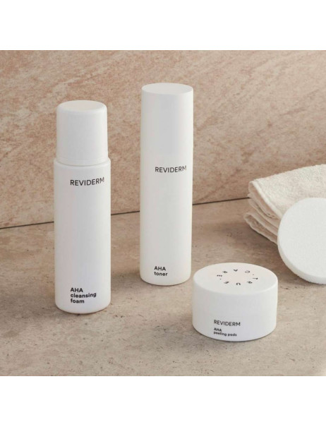 Reviderm AHA Cleansing Foam Мультифункціональна очищаюча пінка з AHA-кислотами (5%)