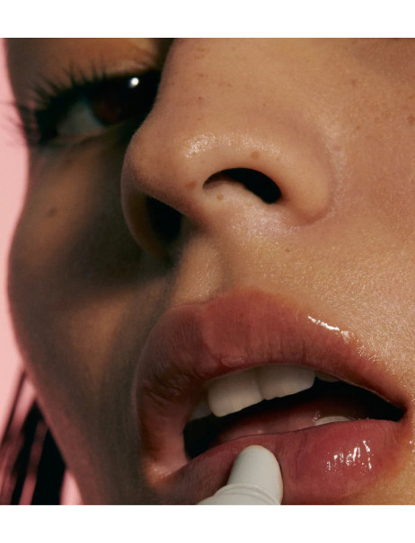 Rhode Peptide Lip Treatment Vanilla Cake Прозрачный пептидный бальзам для губ с ароматом ванили