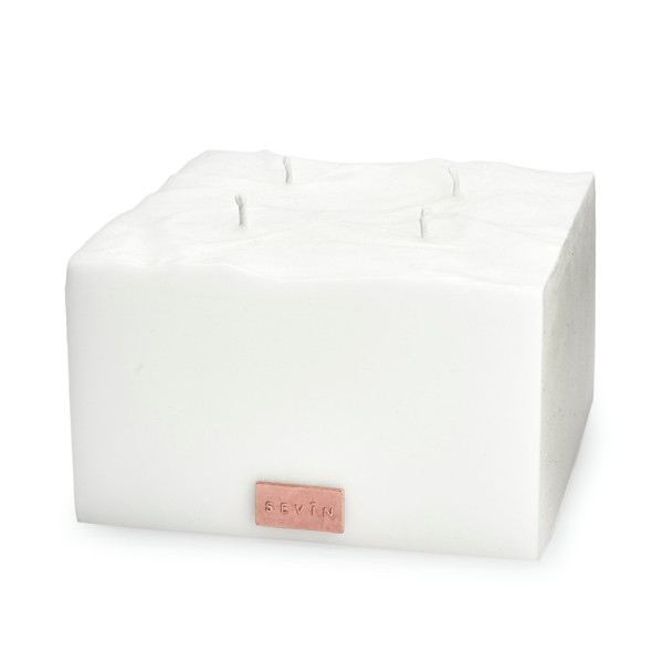 Sevin London Scented Candle Porcelain White Large Ароматическая свеча с ароматом янтаря, жасмина и мускатного ореха