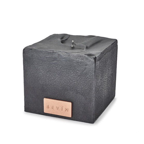 Sevin London Scented Candle Marble Black Small Ароматическая свеча с ароматом гвоздики, уда и бергамота