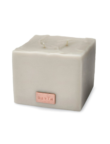 Sevin London Scented Candle Fresh Clay Medium Ароматична свічка з ароматом мускусної ванілі та іланг-ілангу
