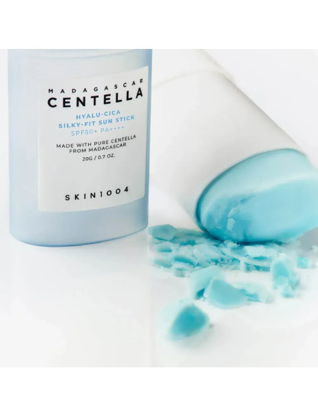 SKIN1004 Madagascar Centella Hyalu-Cica Silky-Fit Sun Stick SPF50 Солнцезащитный стик