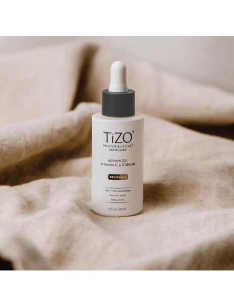 TiZO Photoceutical Skincare Advanced Vitamin C + E Serum Антиоксидантна сироватка з вітамінами C та E