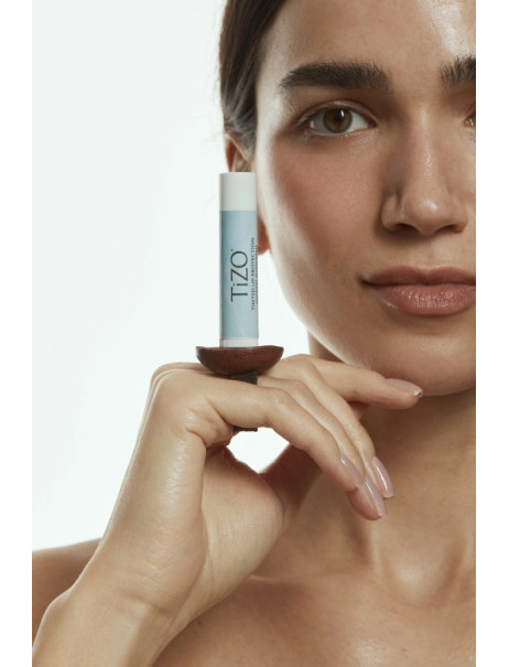 TiZO Tinted Lip Protection SPF 45 Мінеральний захист від сонця для губ тонуючий