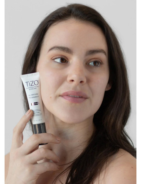 Нічна сироватка TiZO Photoceutical Restore