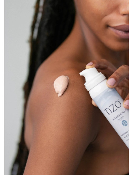 TiZO SheerFoam Body & Face Tinted SPF 30 Мінеральна сонцезахисна пінка для обличчя та тіла тонуюча