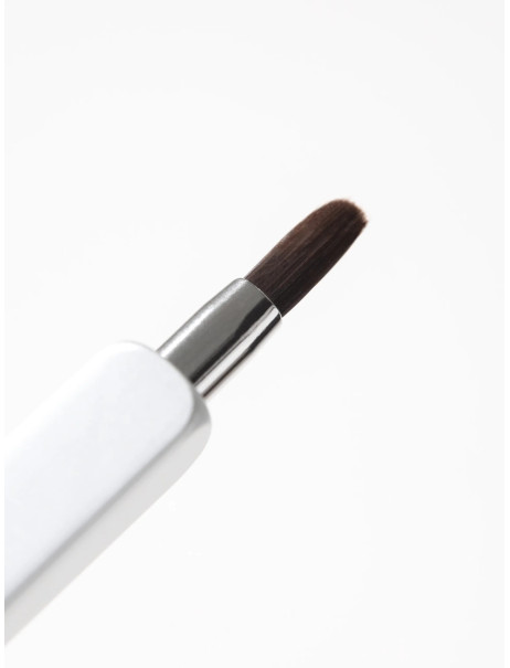 Unico Makeup Brush Lip & Eye Кисточка-футляр для создания контурного макияжа губ и глаз