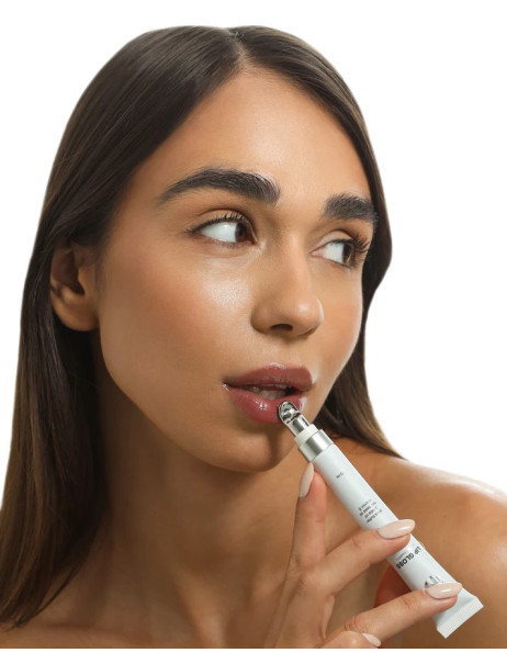 Unico Lip Gloss Crush Блеск для губ с ароматом жженого сахара