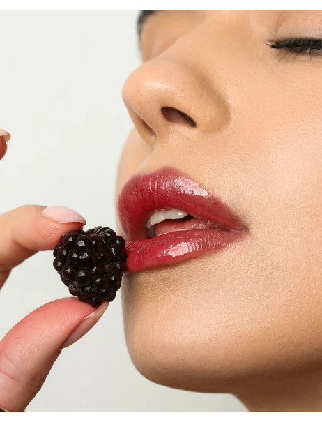 Unico Lip Gloss Jam Блеск для губ с ароматом чернично-ежевичного джема