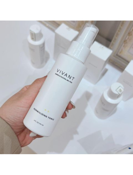 Vivant Skin Care Normalizing Tonic Нормалізуючий тонік з rліколевої та молочної кислотами