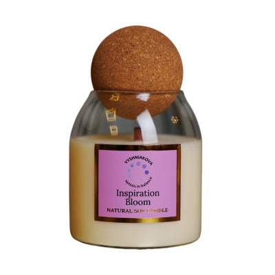 Vyshniakova Scented Сandle Insipiration Bloom Аромасвечка "Нотки вдохновения, рождающиеся от детского воображения"