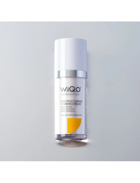 WiQo Restructuring Vitamin Cream Відновлюючий крем з ретинолом та вітаміном С