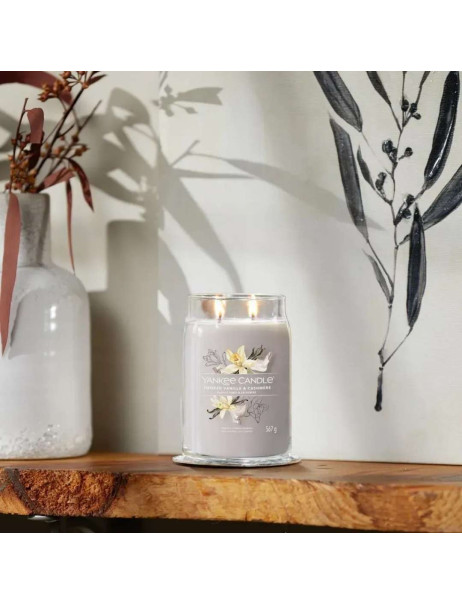 Yankee Candle Smoked Vanilla & Cashmere Large Ароматична свічка Копчена ваніль та кашемір Велика