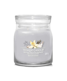 Yankee Candle Smoked Vanilla & Cashmere Medium Ароматична свічка Копчена ваніль та кашемір Середній - Написати відгук