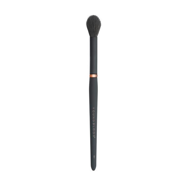 Youngblood YB7 Highlight Brush Кисть для нанесения хайлайтеров