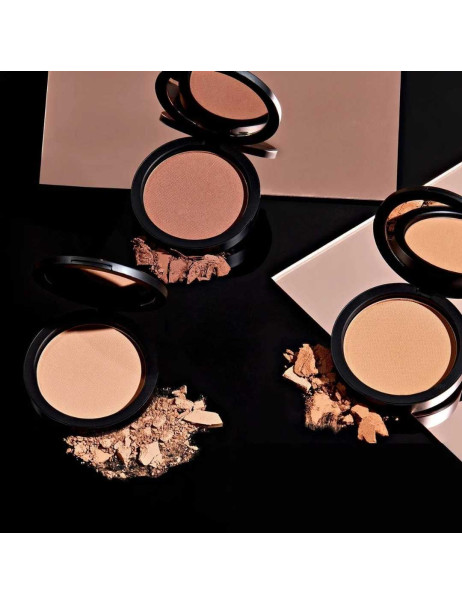 Youngblood Defining Bronzer Caliente Бронзер